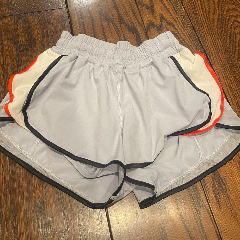 Lululemon Athletica Size 4 short